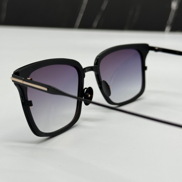 NEW TOM FORD TF831 02B UNISEX SUNGLASSES TOM FORD HAYDEN FT0831/S 02B main image 5